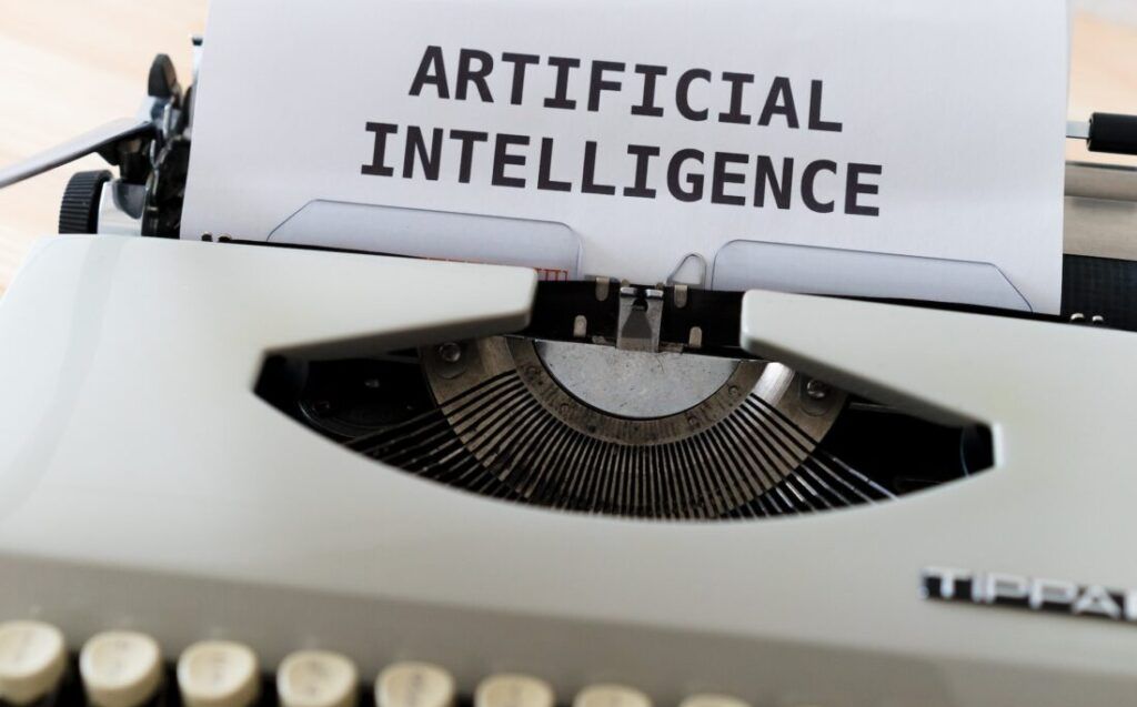 Social Benefits and Risks of Artificial Intelligence